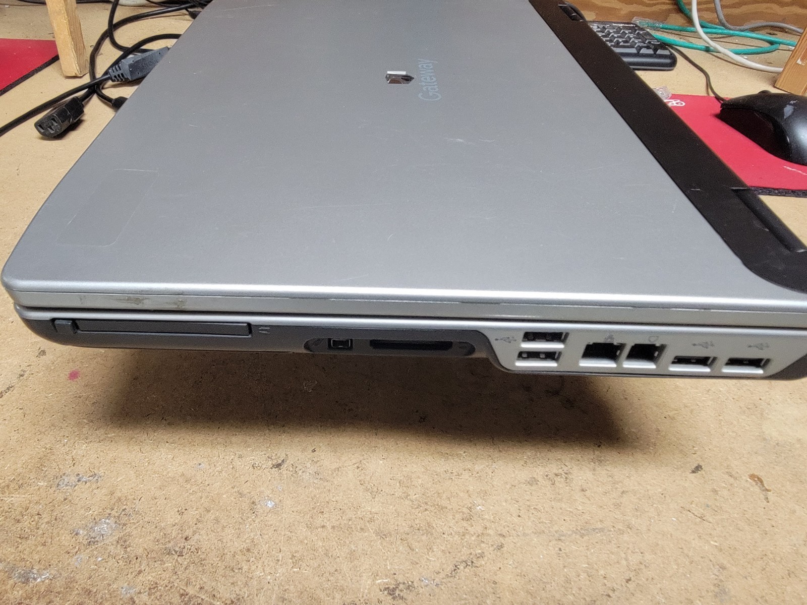 GATEWAY M460 LAPTOP – PENTIUM M 1GB – FOR PARTS OR REPAIR