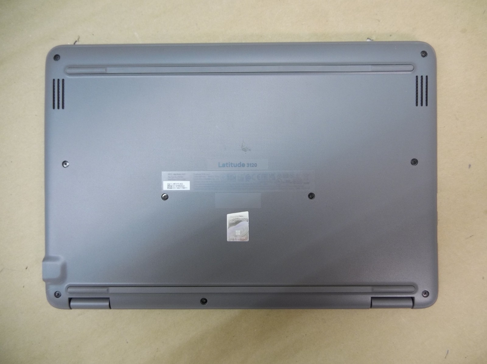 Dell Latitude 3120 11″ Touchscreen 2-in-1 Intel Celeron FOR PARTS NO DISPLAY