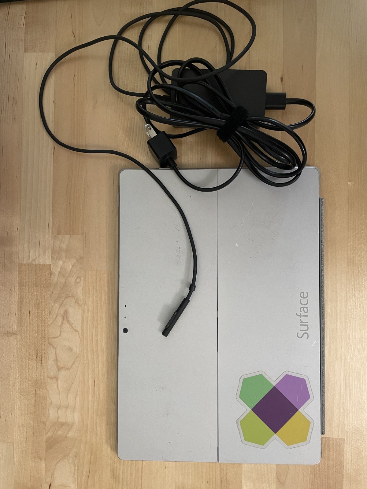 Microsoft Surface Book Pro 3, 256GB SAMSUNG SSD, Intel i5-4300U CPU, 8GB RAM