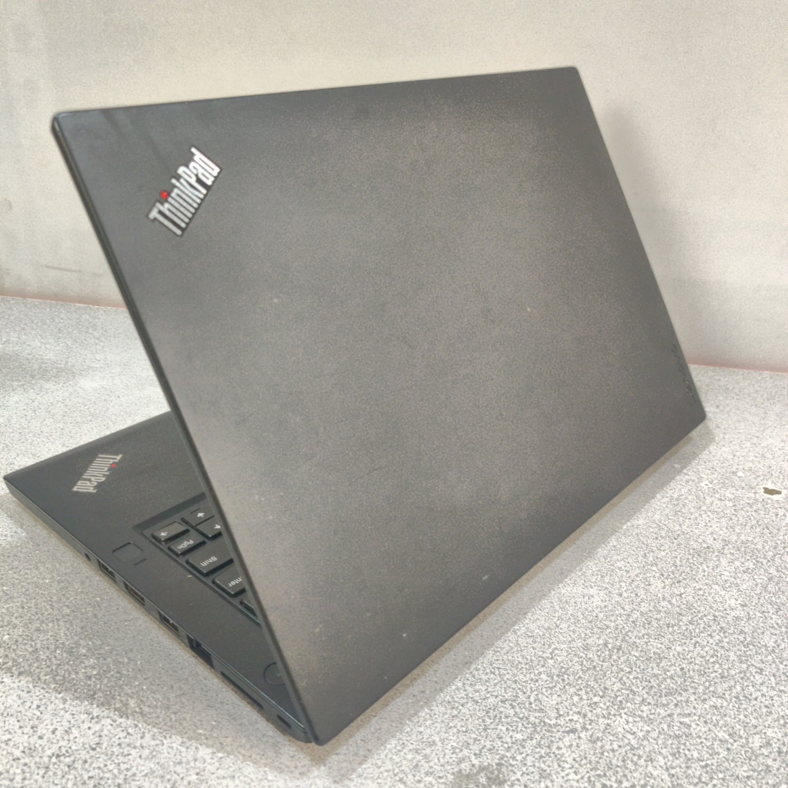 Lenovo ThinkPad T480 14.1″ i5-8250U 8GB RAM NO SSD/OS/AC FOR PARTS PLEASE READ