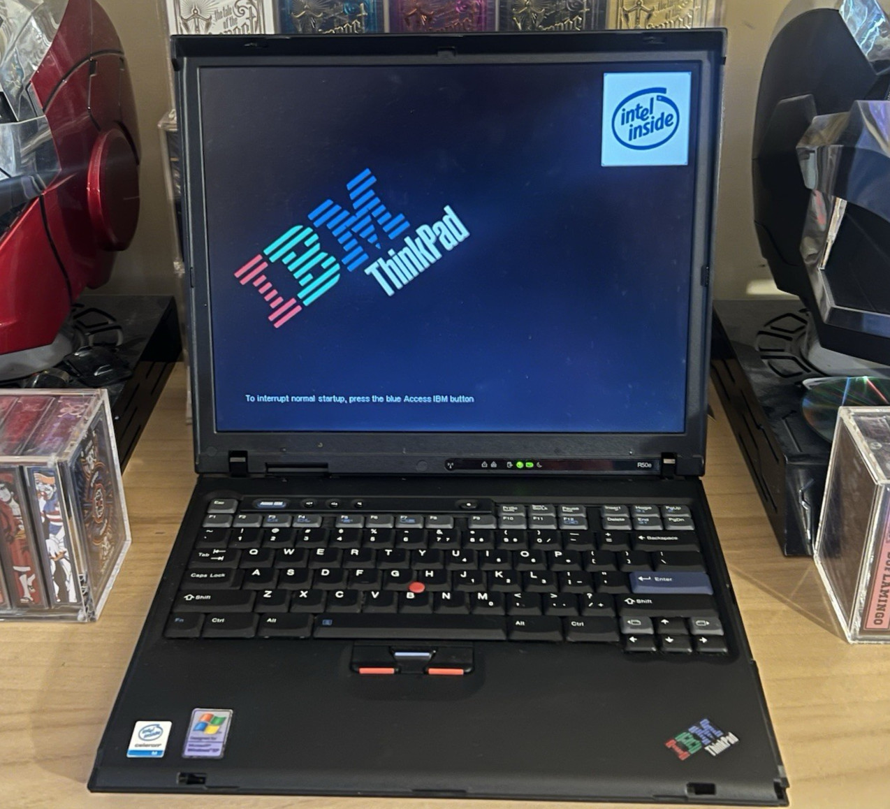 IBM ThinkPad R50e Windows XP Pro Laptop 1.3GHz 512MB 40GB – Vintage Retro PC