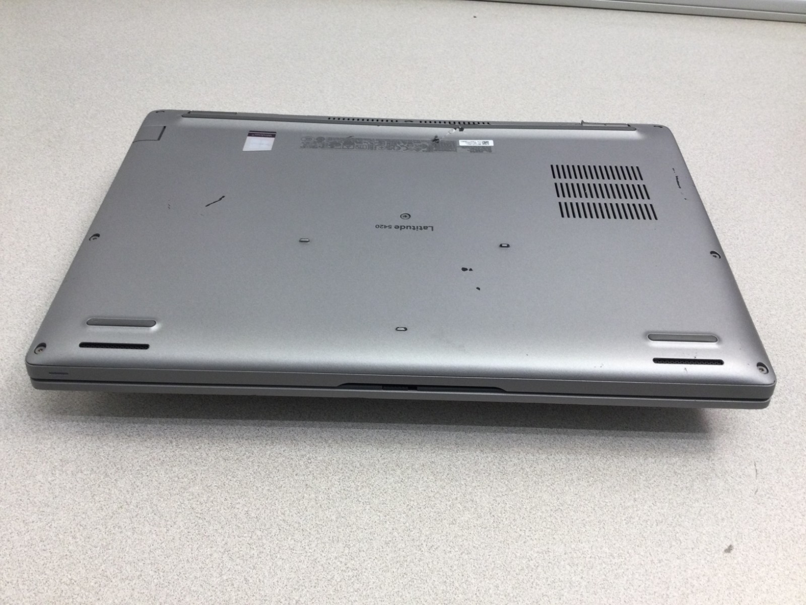 Dell Latitude 5420 14″ (256 GB SSD, Core i5-1145G7, 2.60 GHz,8GB RAM WIN 11 PRO