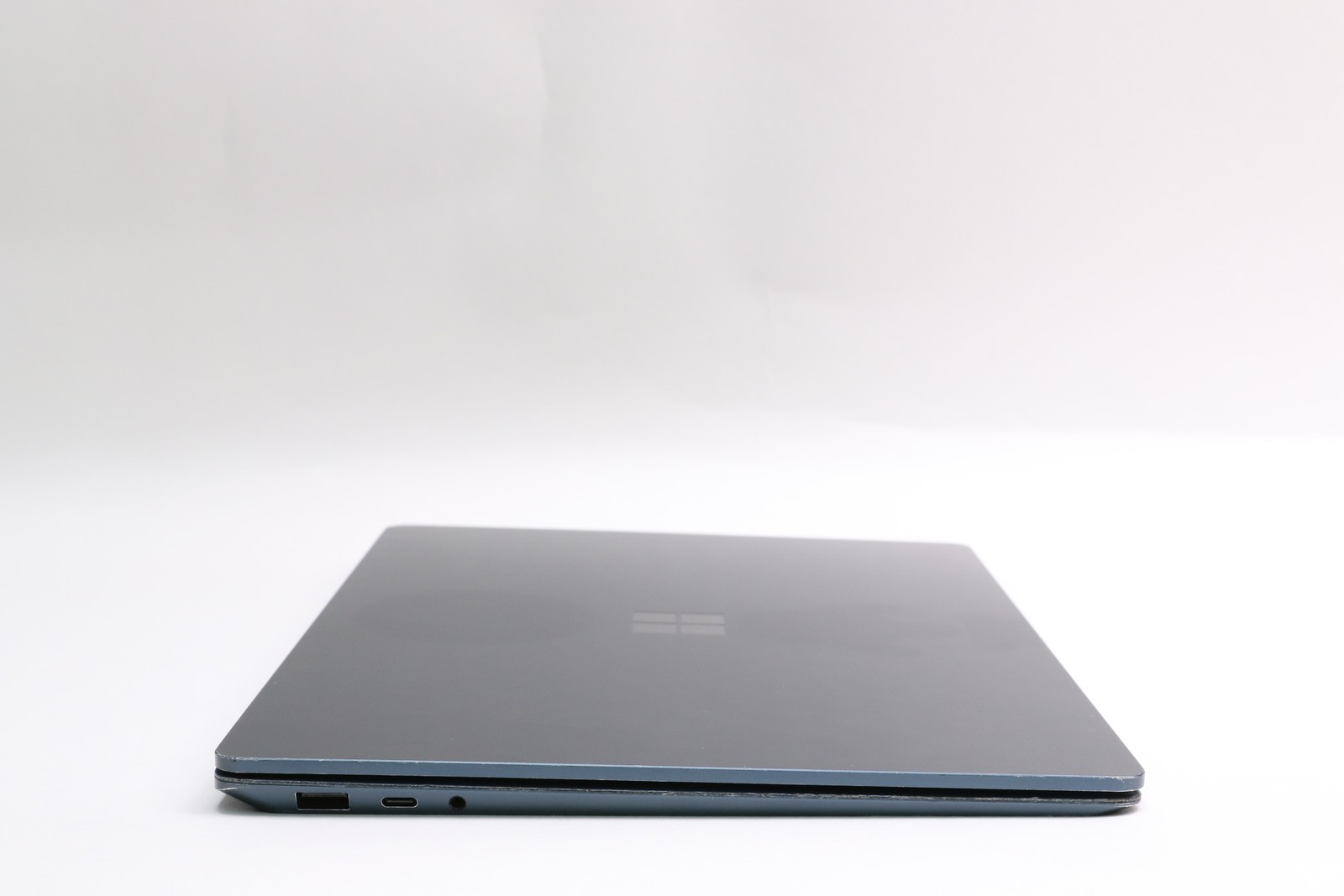 Read! 13″ Microsoft Surface Laptop 3, i7-1065G7, 16GB, 256GB SSD, Touchscreen