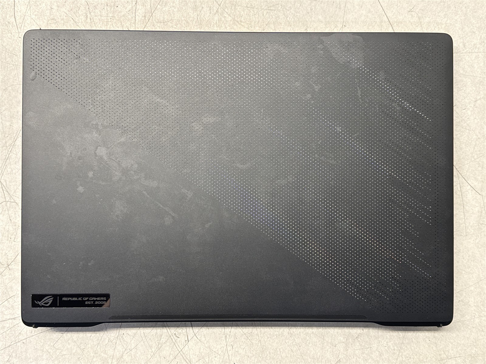 ASUS ROG ZEPHYRUS M16 GU6037 16″ CORE i9-12900H 16GB RAM GEFORCE RTX 3070 Ti
