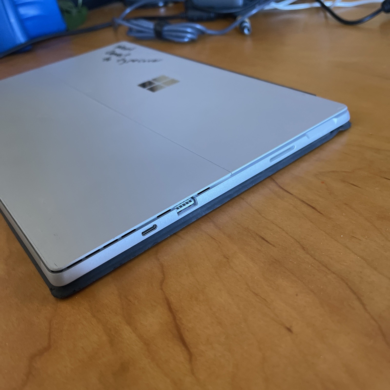 Microsoft Surface Pro 7 12.3″ Tablet i5-1035G4 8GB 128GB SSD Win11 BAD KEYBOARD