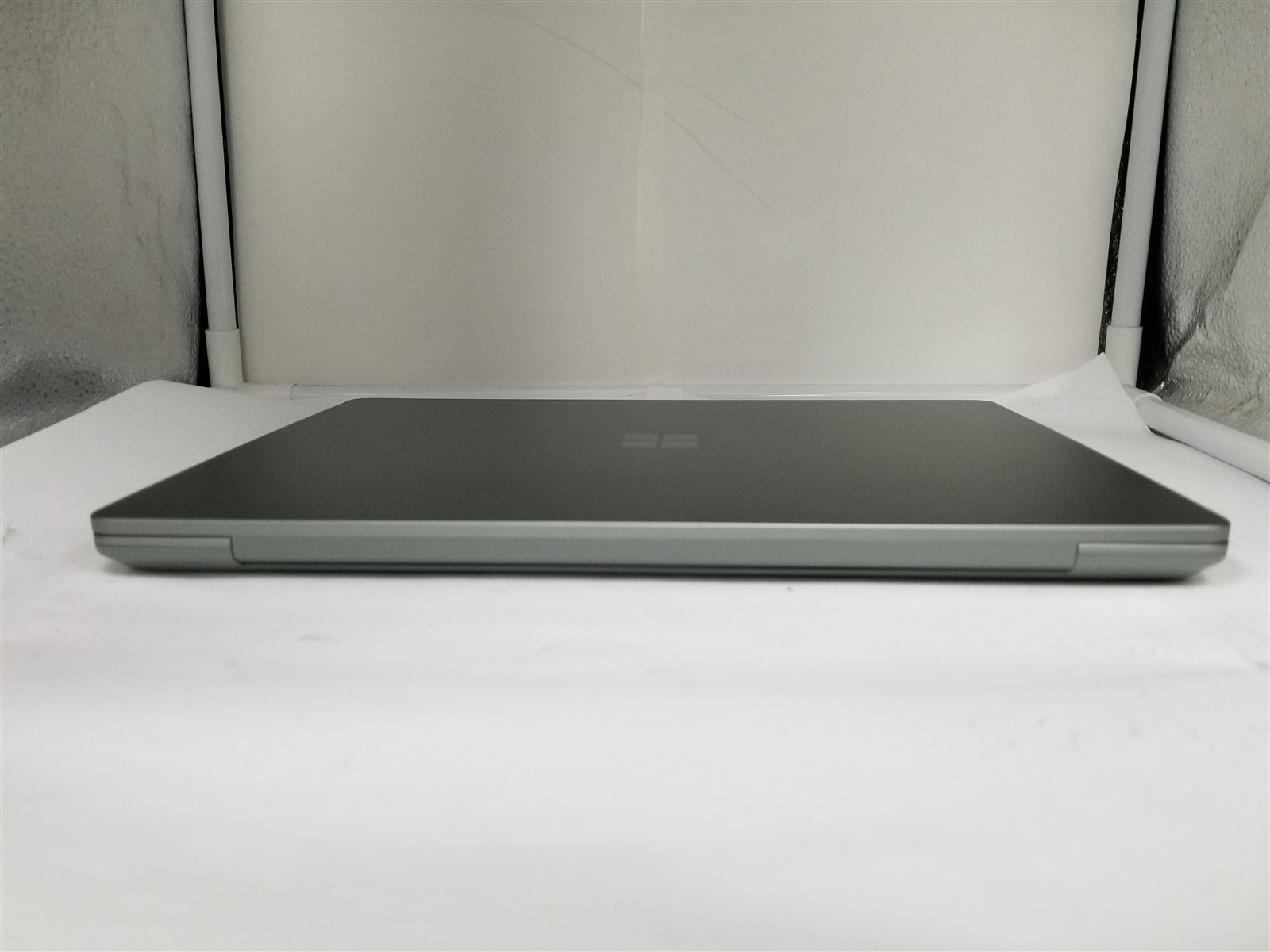 Microsoft Surface Laptop Go 2 Core i5 12.4″ 8GB/256GB Green Fully Working VG5899