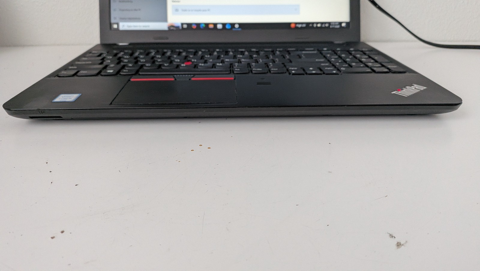 Lenovo ThinkPad E560 i5-6200U 8GB 500GB HD WIN 10 PRO