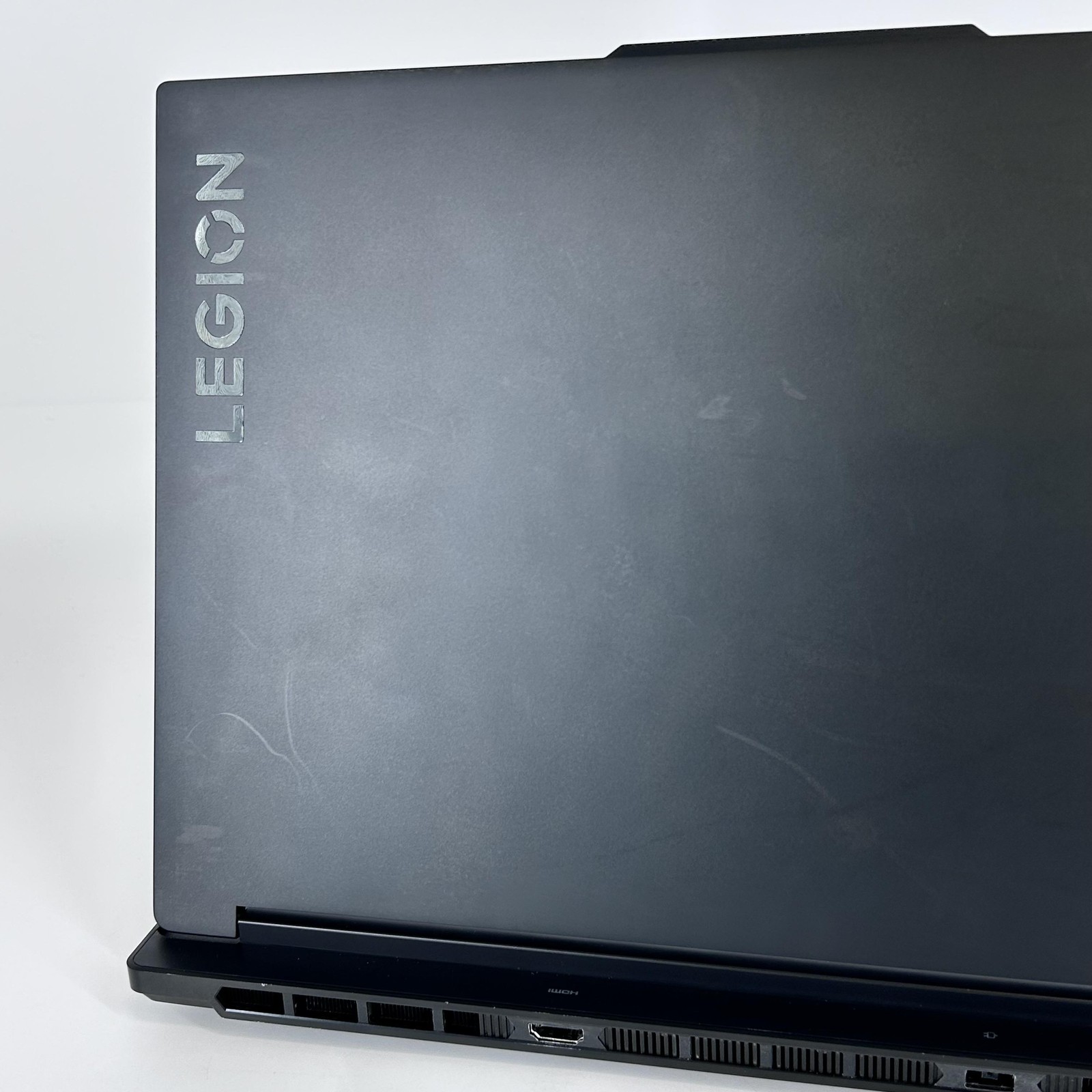 Lenovo Legion 7i Gen 9 16 240Hz QHD+ 2.2 GHz i9-14900HX 32GB 1TB SSD RTX 4070