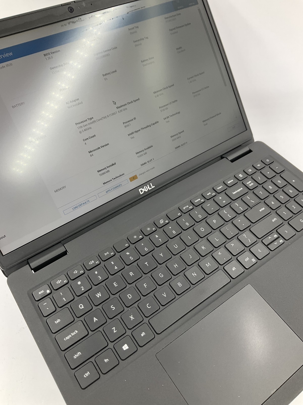Dell Latitude 3520 15.6″ Core i5-1135G7 256GB 16GB B Win 11 Pro