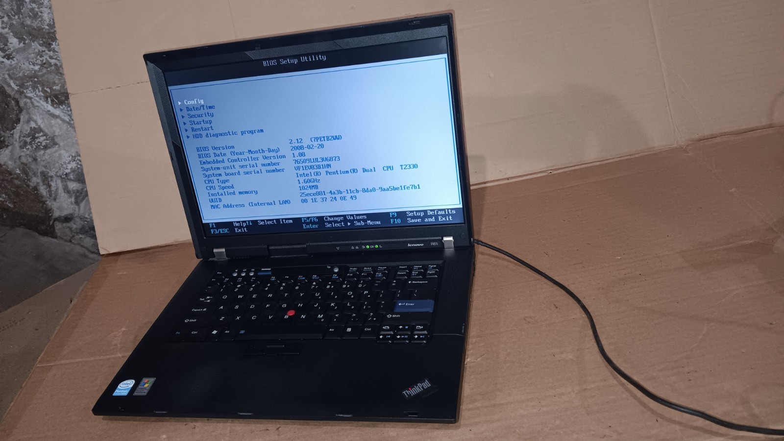 IBM Lenovo ThinkPad R61i Laptop Intel Dual core @ 1.60 GHz 15.4″ LCD Screen DVD
