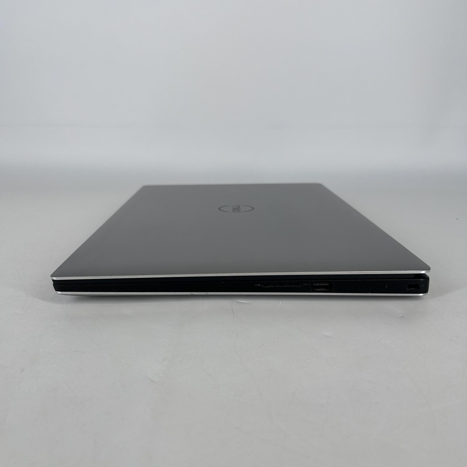 Dell XPS 15 9550 FHD i7-6700HQ 2.60GHz 16GB 1TB SSD GTX 960M Good