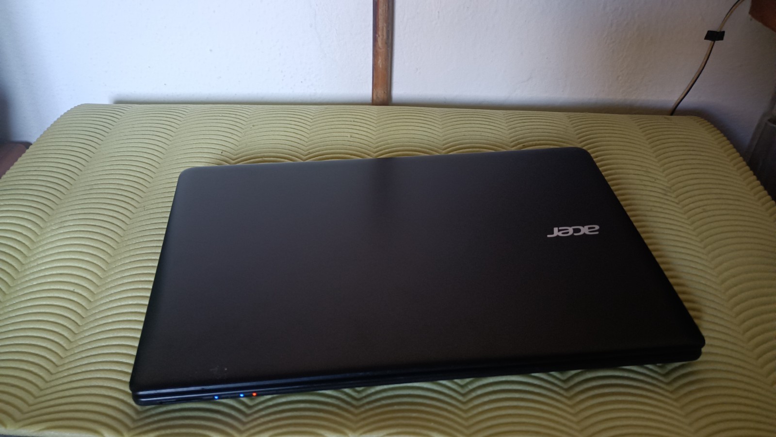 Acer Aspire e15 es1-572g I5-4200U 8GB 128GB SSD M2 AMD R7 M265 2GB 15.6″
