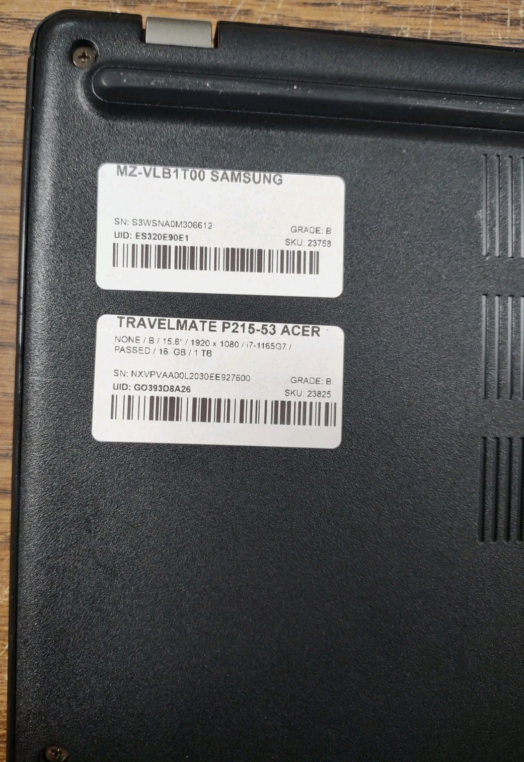 Acer TravelMate P215-53 N19Q8 W/ I7-1165G7, 16GB, 1TB.