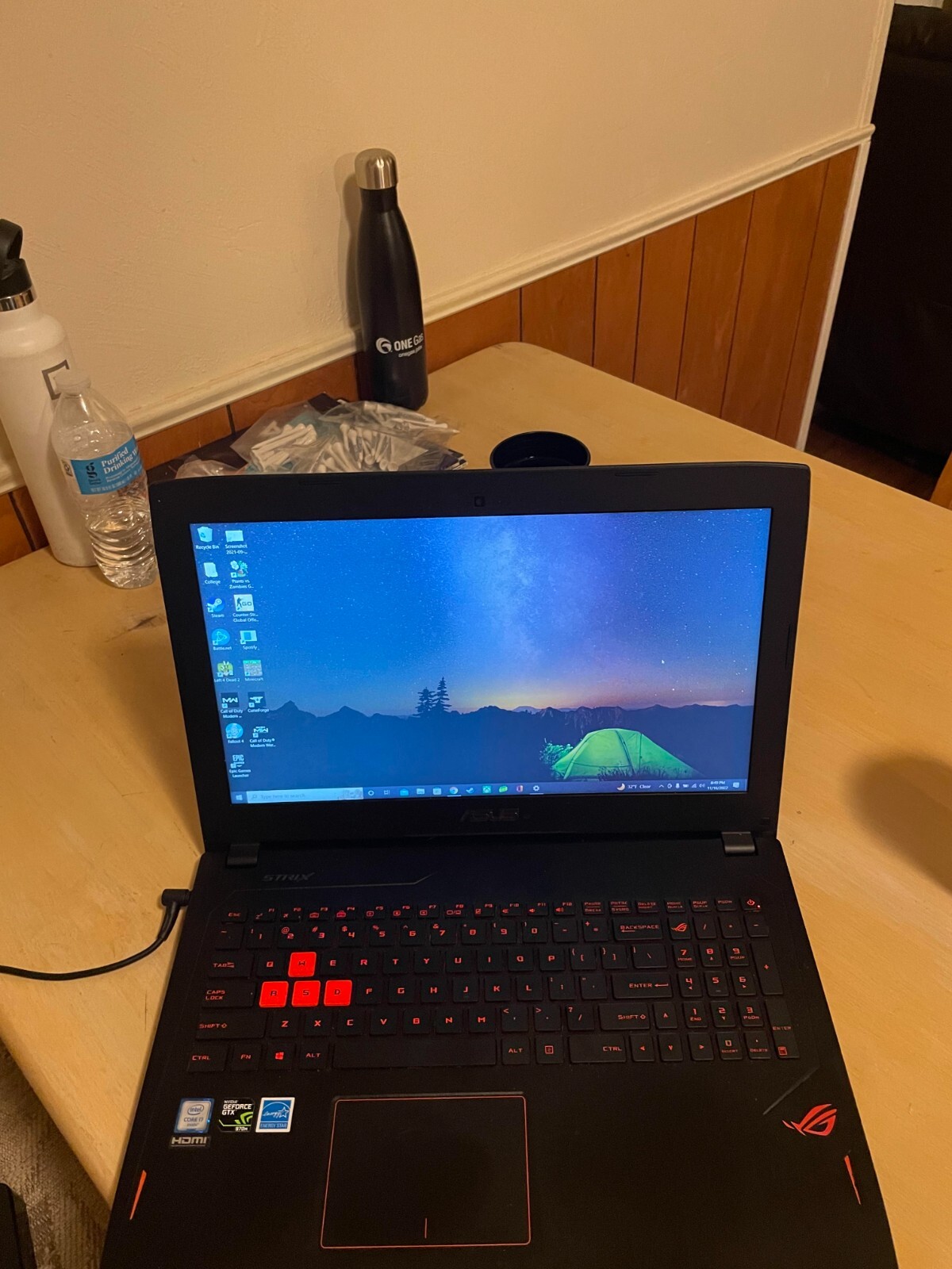 Asus GL502V i7 6th Gen 2.6GHz. 12GB Ram, 1Tb SSD, NVIDIA 970M, Windows 10