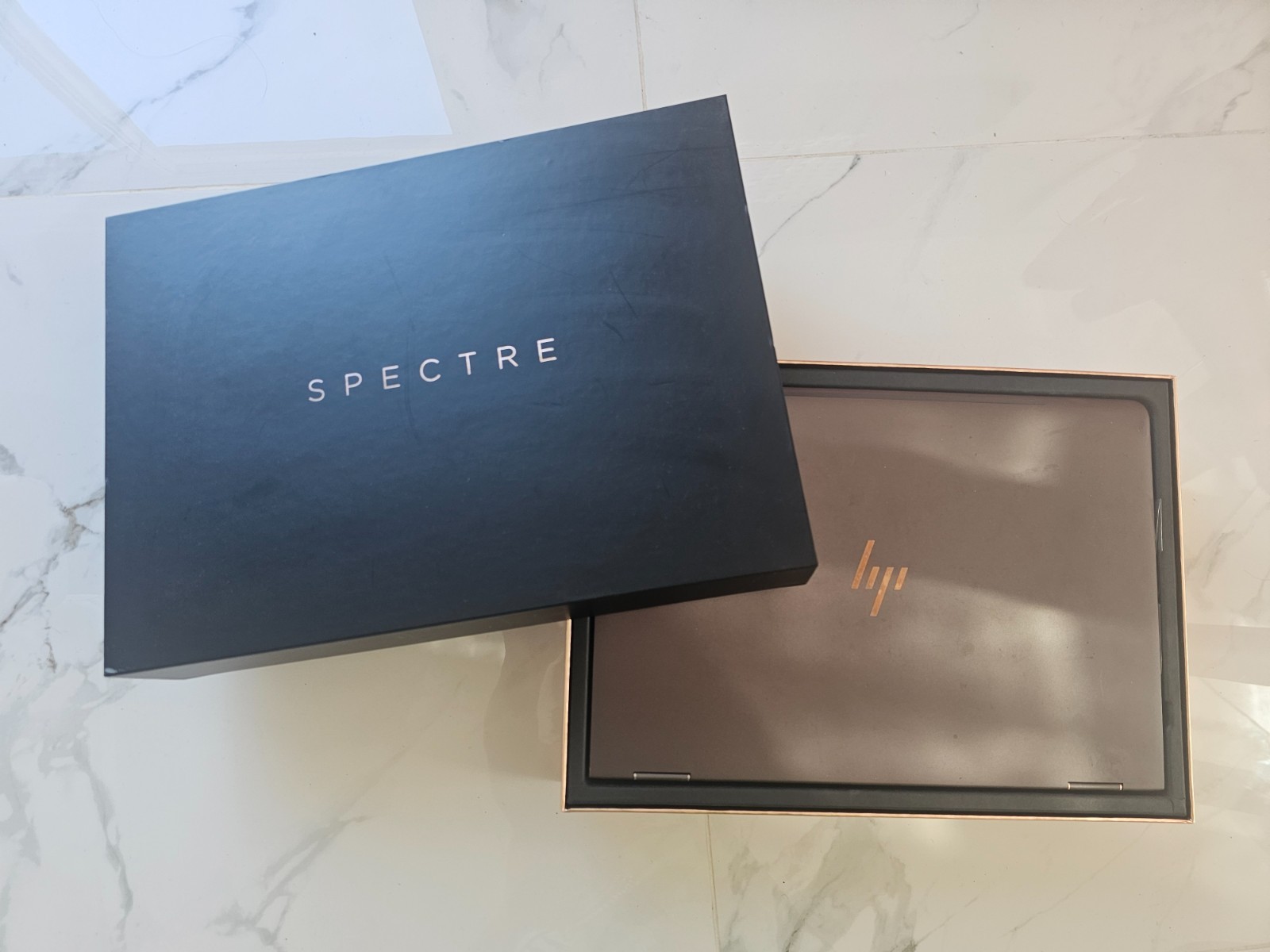 HP Spectre X360 15.6″ model 15-BL112dx SSD i7 8th Gen 16GB) 2-in-1 LAPTOP