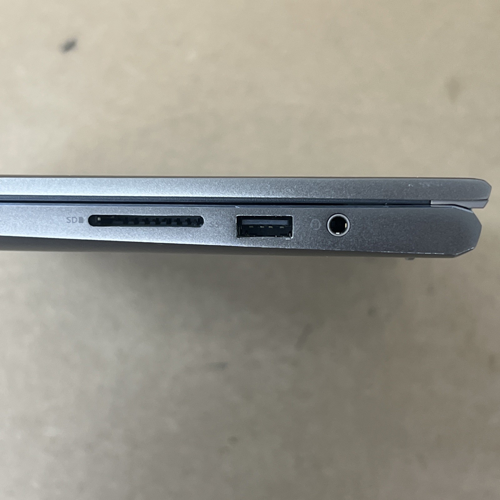 Dell Inspiron 7405 2-in-1 AMD Ryzen 7 4700U 16GB Ram 512GB SSD – Great