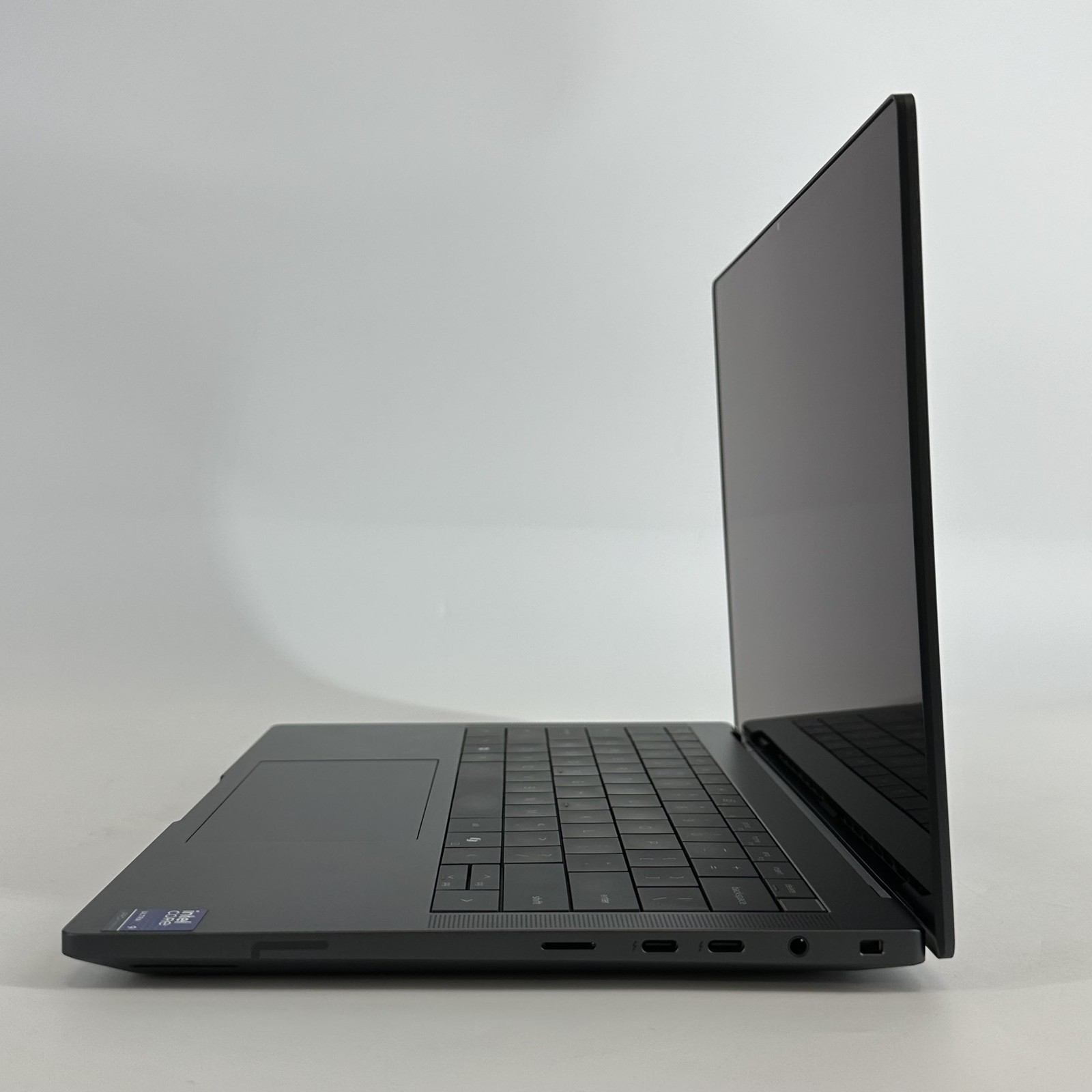 Dell Pro Max 14 Premium MA14250 QHD+ TOUCH Ultra 9 285H 64GB 1TB RTX PRO 2000