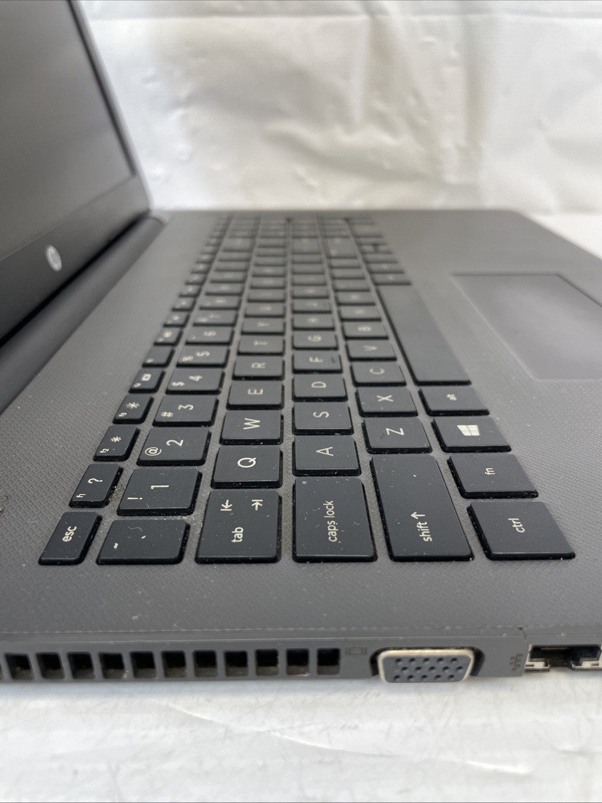 HP 255 G6 15.6″ Laptop AMD E2-9000E 1.5GHz 8GB RAM 240GB SSD Radeon R2 Win10 Pro
