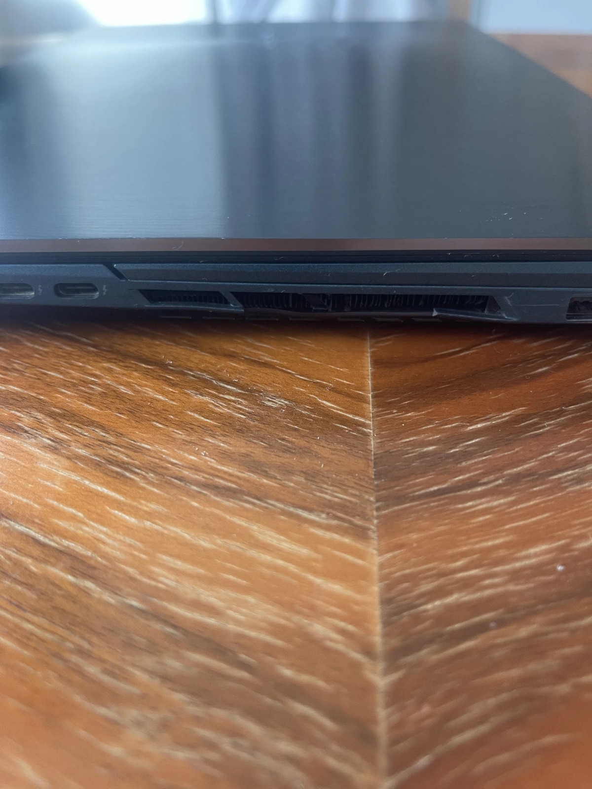 ASUS ZenBook Pro Duo 15 OLED | i9-10980HK | 32GB RAM | NVIDIA RTX 3070 |