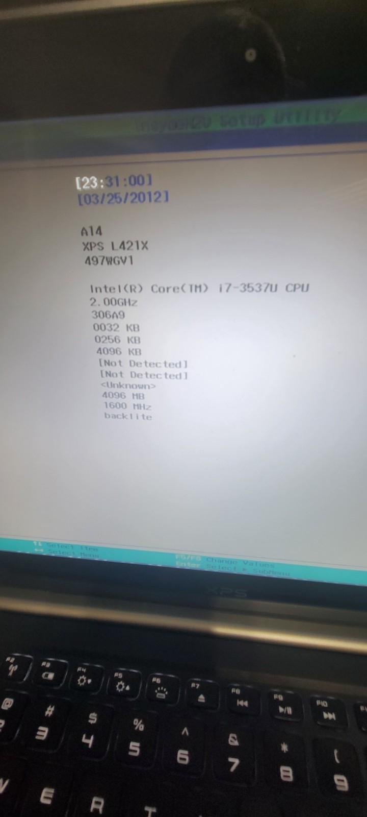 Dell XPS 14 P30G L421X Core i7-3537U 2GHz 4GB RAM, No Ssd.