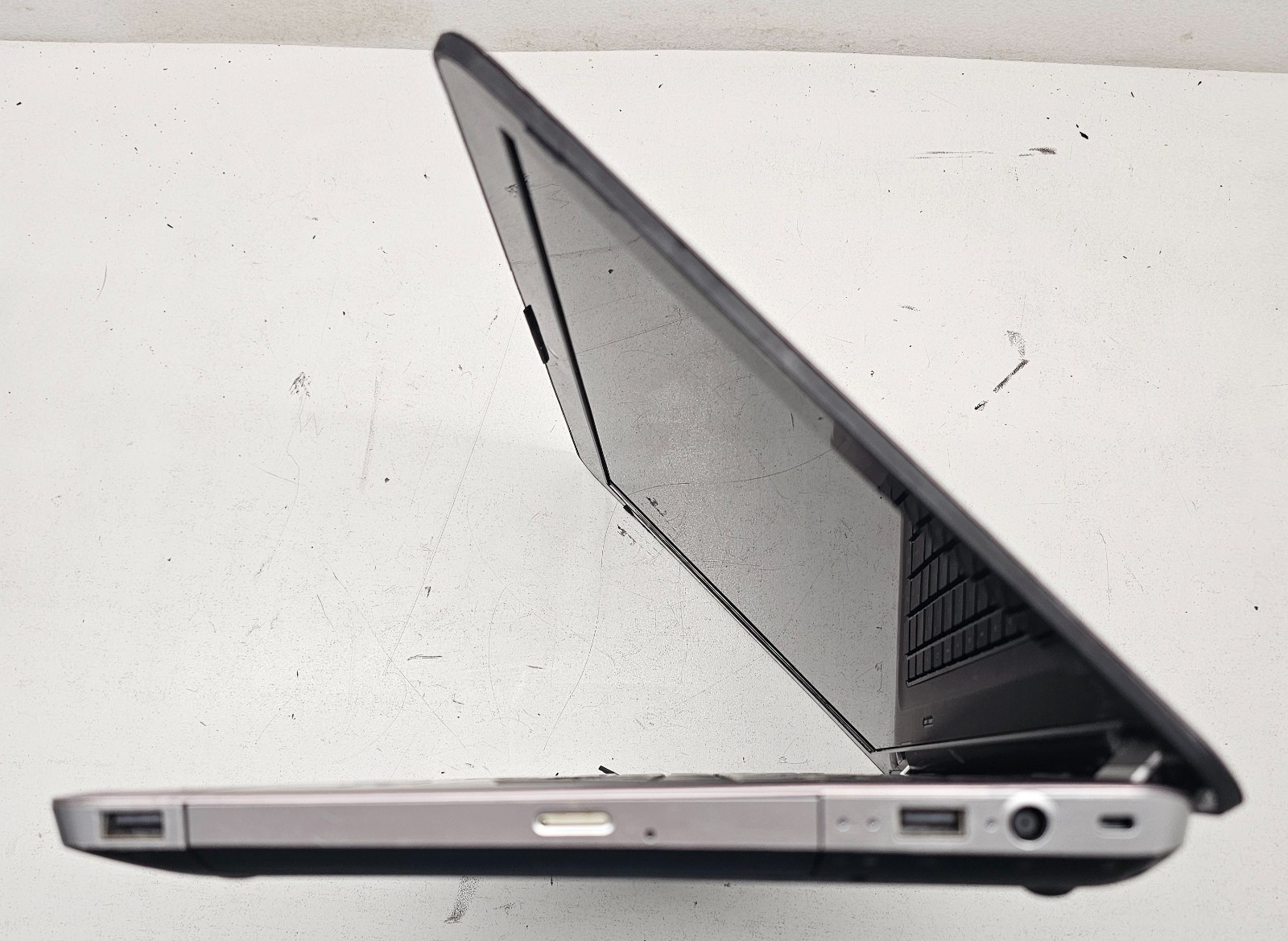 HP Pavilion DV6-3225DX 15.6″ Laptop Intel Core i3-370M 2GB Ram NO HD/OS (FL)