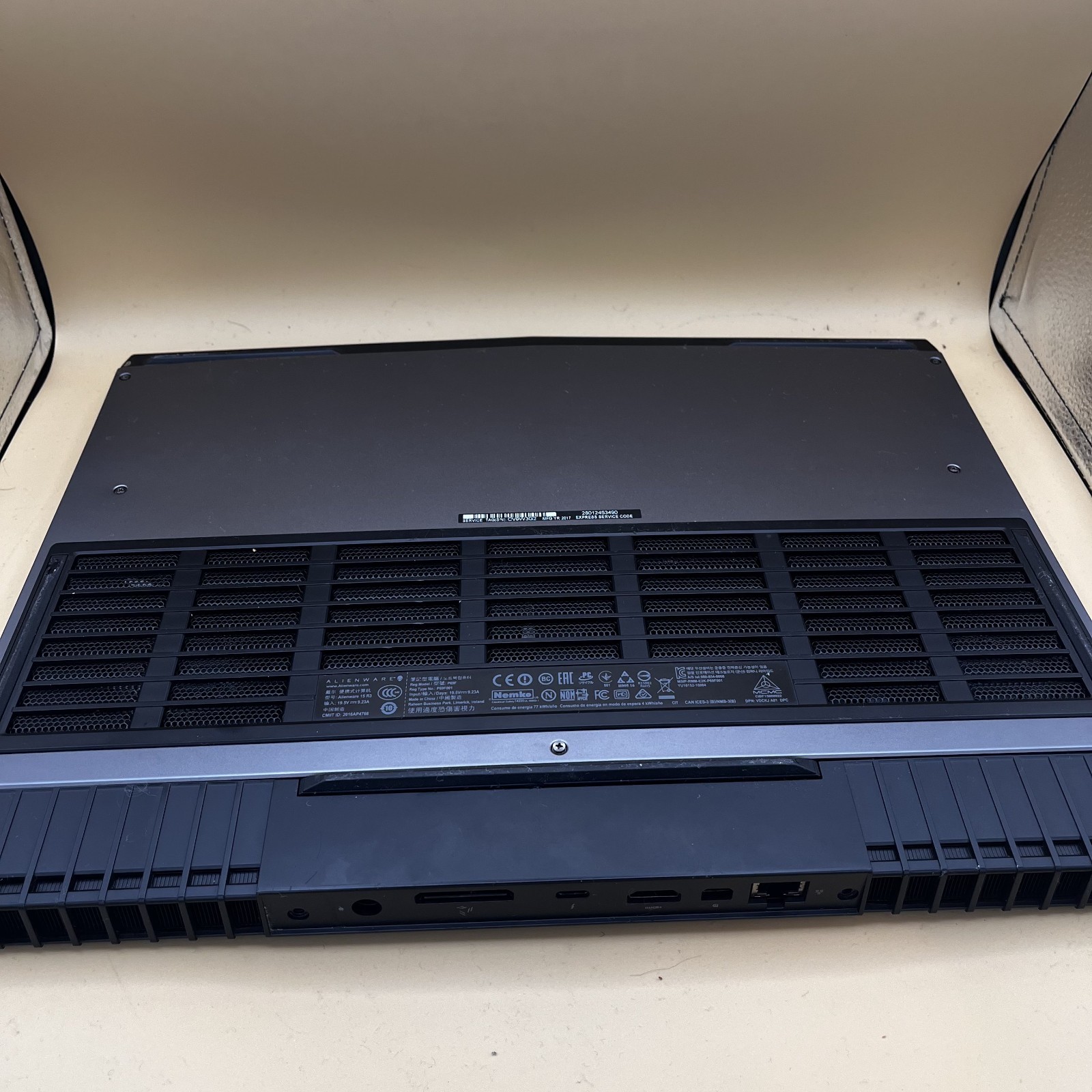 Alienware 15 R3 15.6″ Gaming Laptop — No Power / Suspected Dead Motherboard
