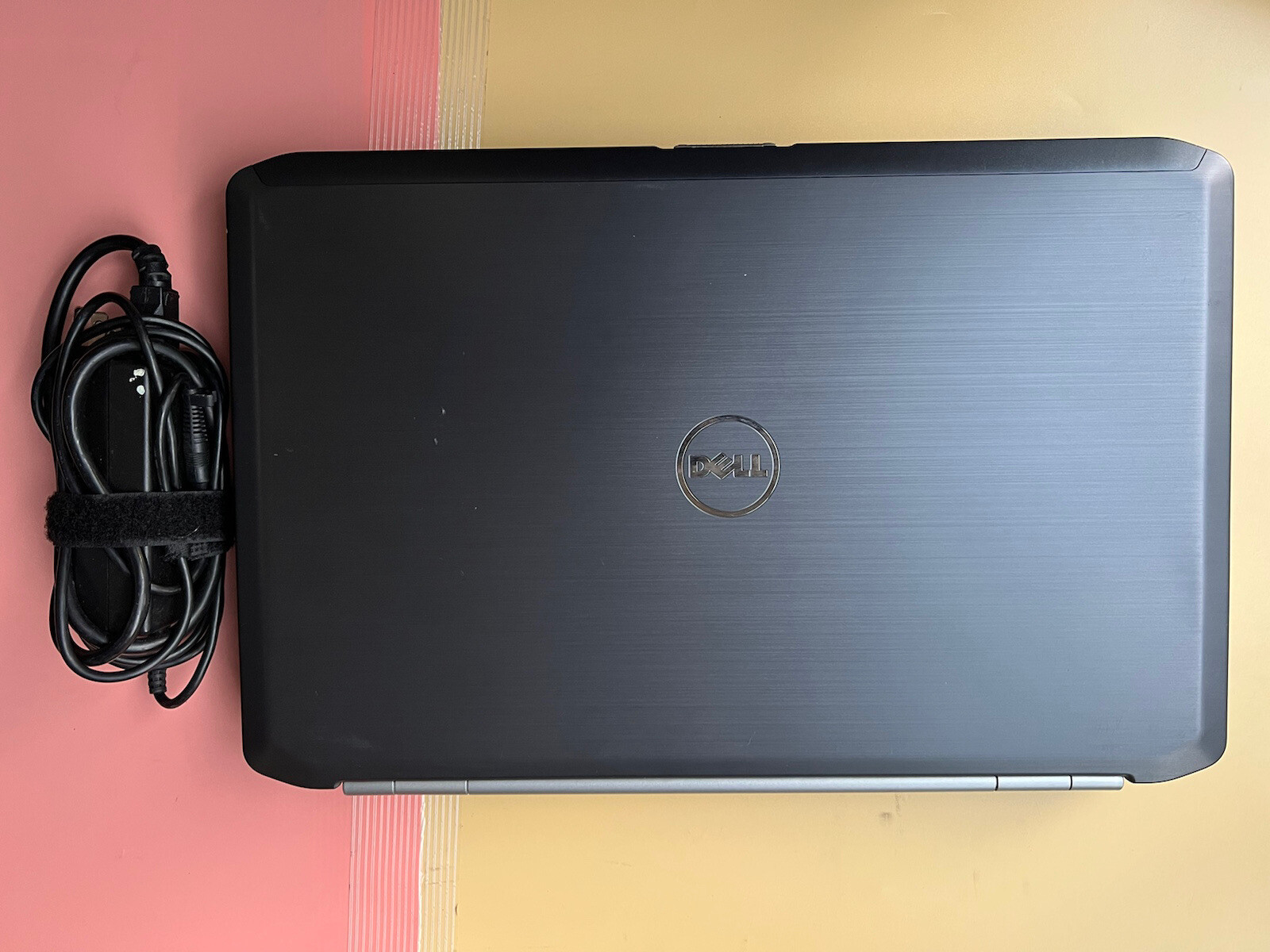 Dell Latitude E5520 15.6″ Intel Core i5-2410M 4GB RAM 500GB HDD WEBCAM HDMI