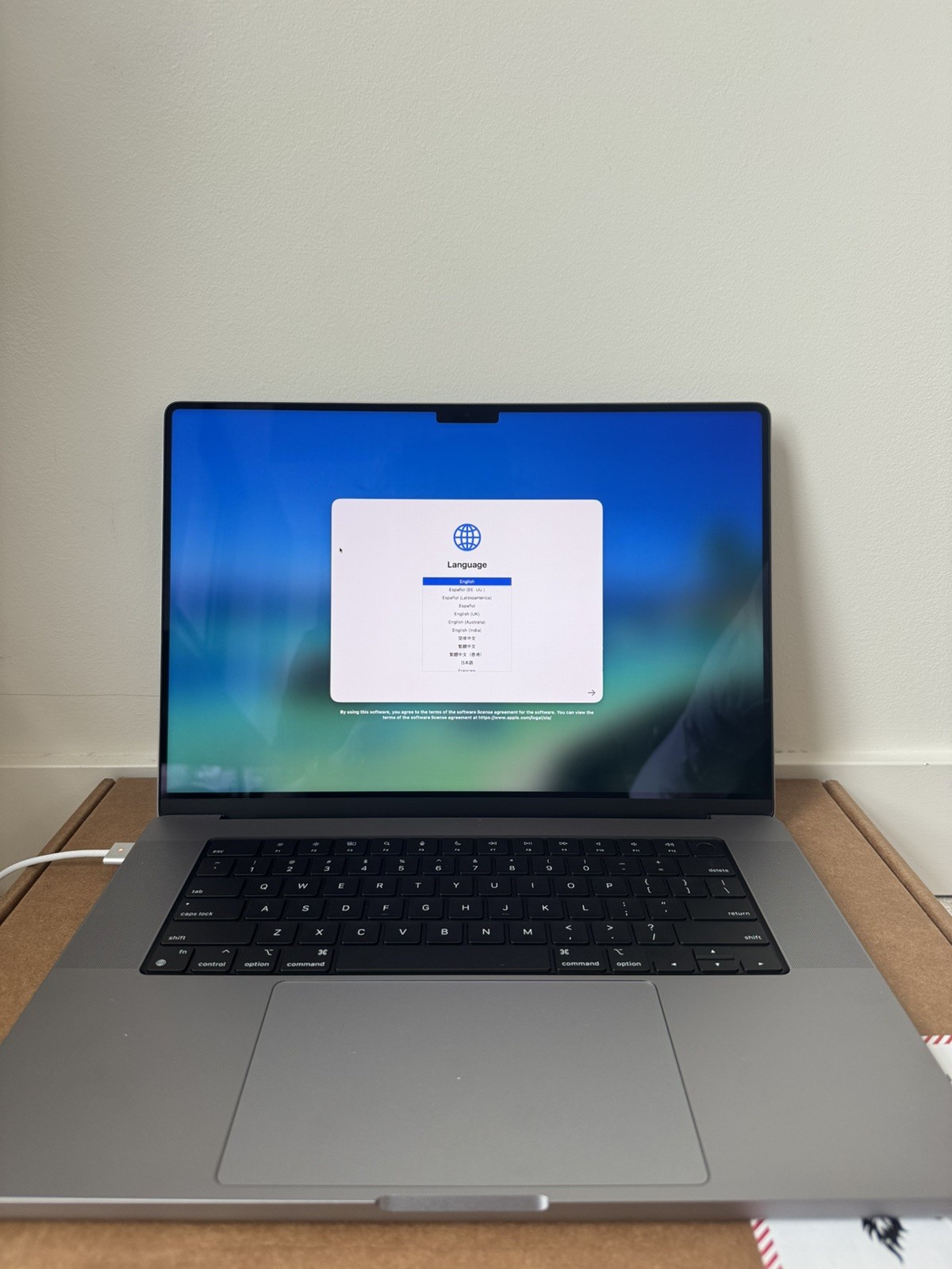 Apple MacBook Pro 2021 16″ M1 Pro 10-Core CPU 16-Core GPU 32GB RAM 512GB SSD