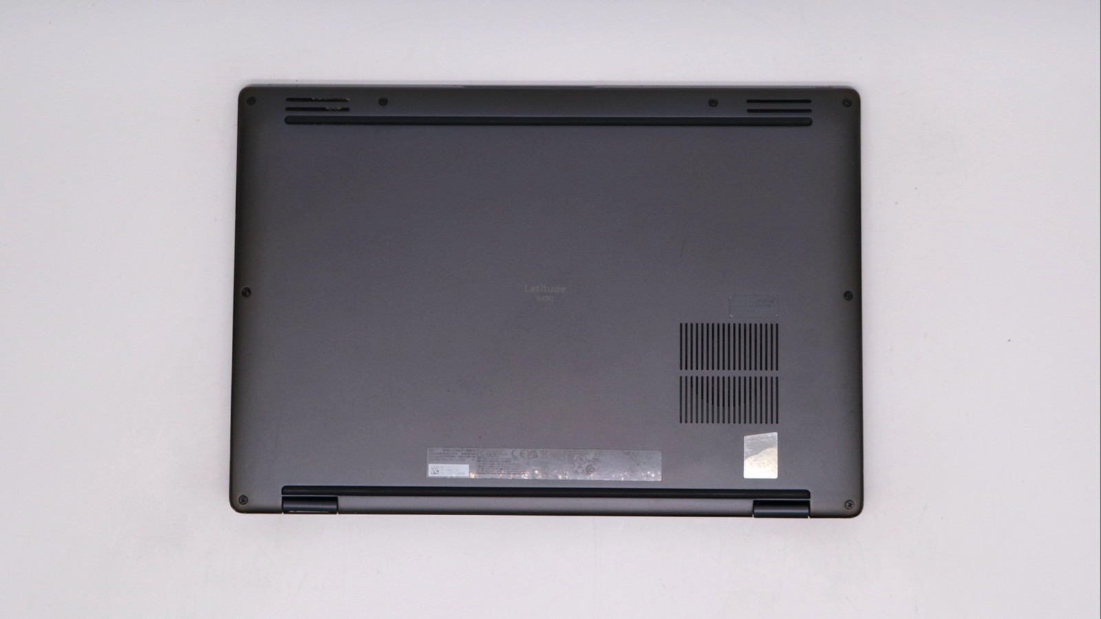 Dell Latitude 9430 14″ i7-1265u 32GB 1TB – Good