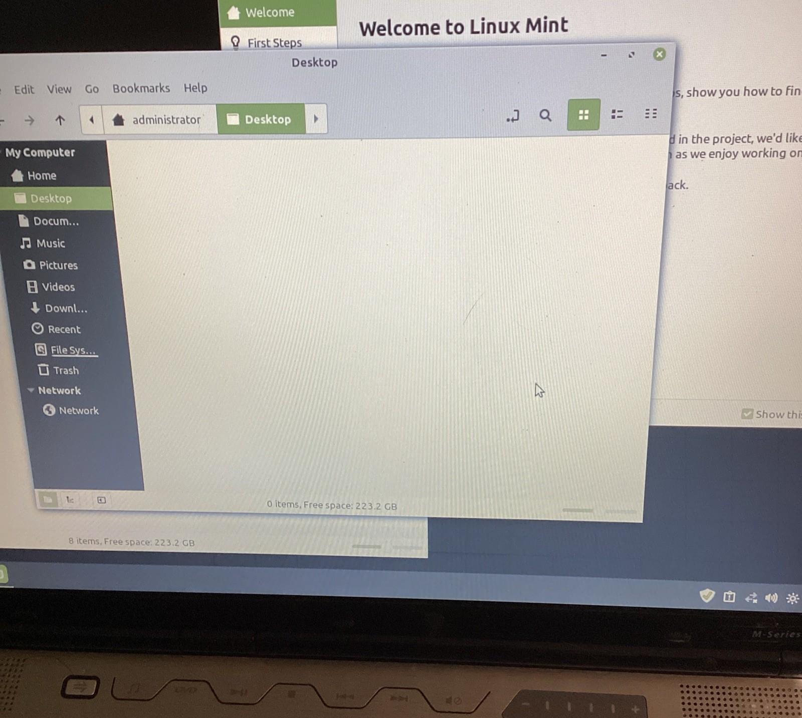Gateway M-Series Laptop 250GB HD 2.2 GHz Intel Core 2 Duo Processor Linux Mint