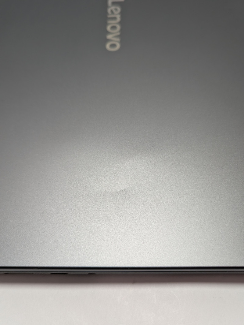 Lenovo IdeaPad Slim 3x Snapdragon X 16GB RAM 1TB SSD 15.6″ Touch WUXGA 1920×1200