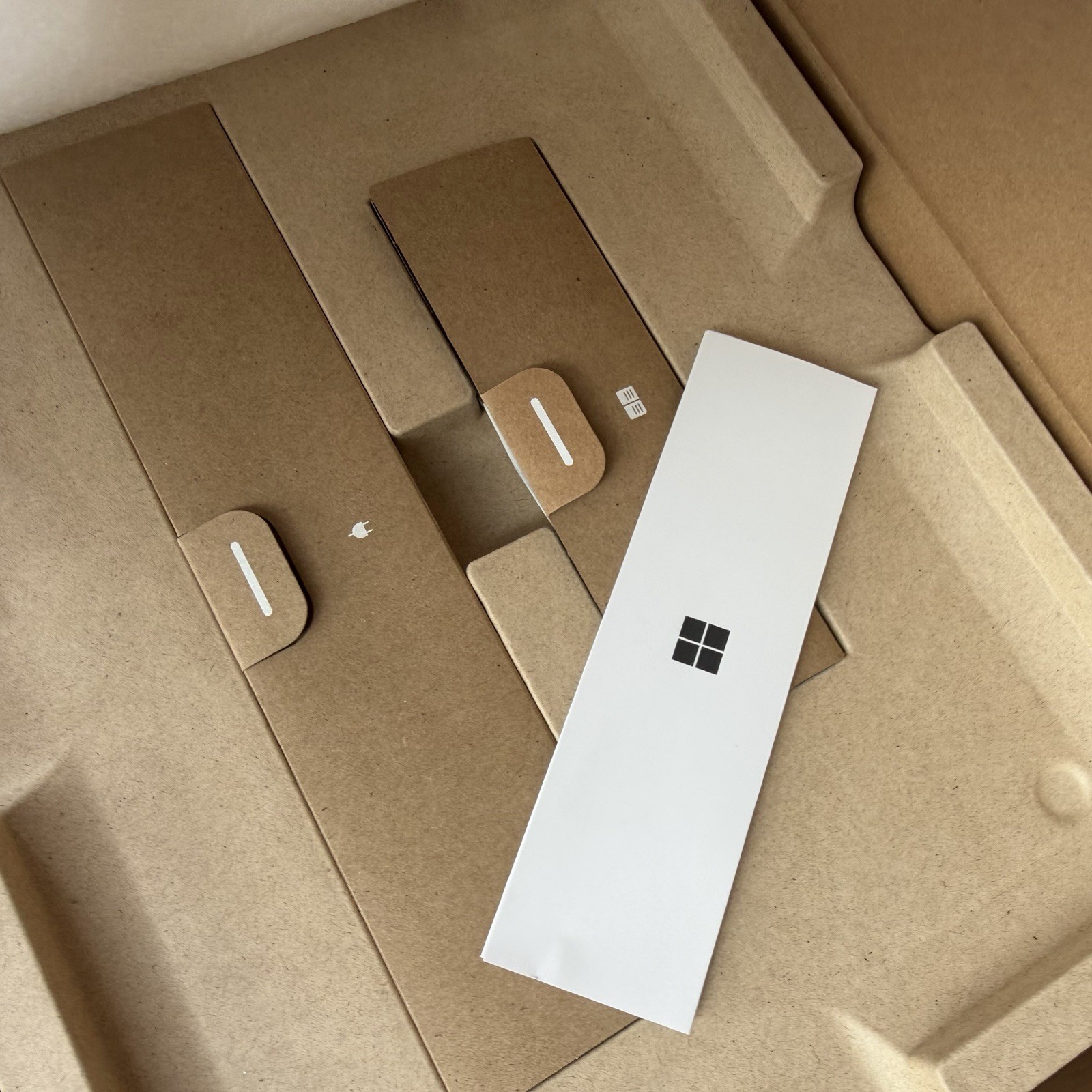 Microsoft Surface Laptop for Business 7th Edition Empty Box, Storage Transport