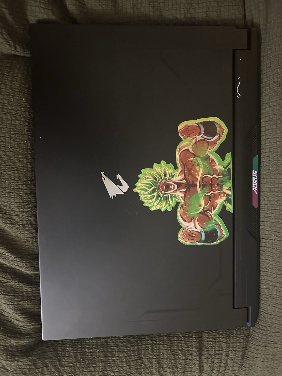 AORUS 17X AZF 17.3″ 240Hz i9-13950HX RTX 4090 W11H 32GB 2TB SSD
