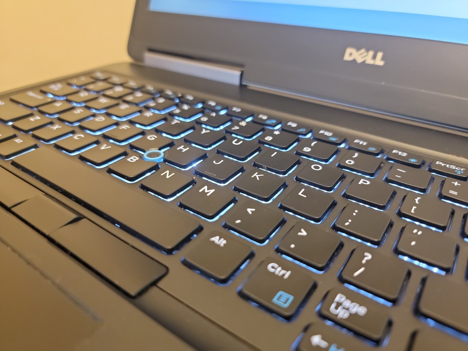 Dell Precision 7510 | Intel i7-6920HQ | 32GB RAM | 2x 512GB SSD | Win11Pro