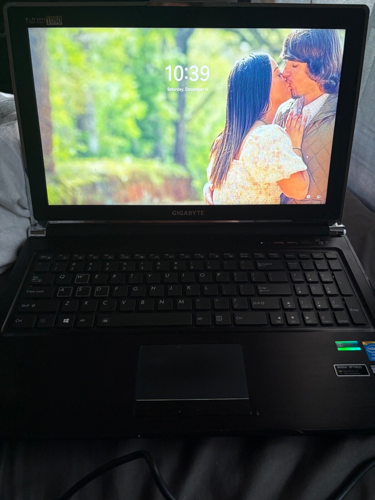 Gigabyte (Yellow) Gaming laptop-P25V2
