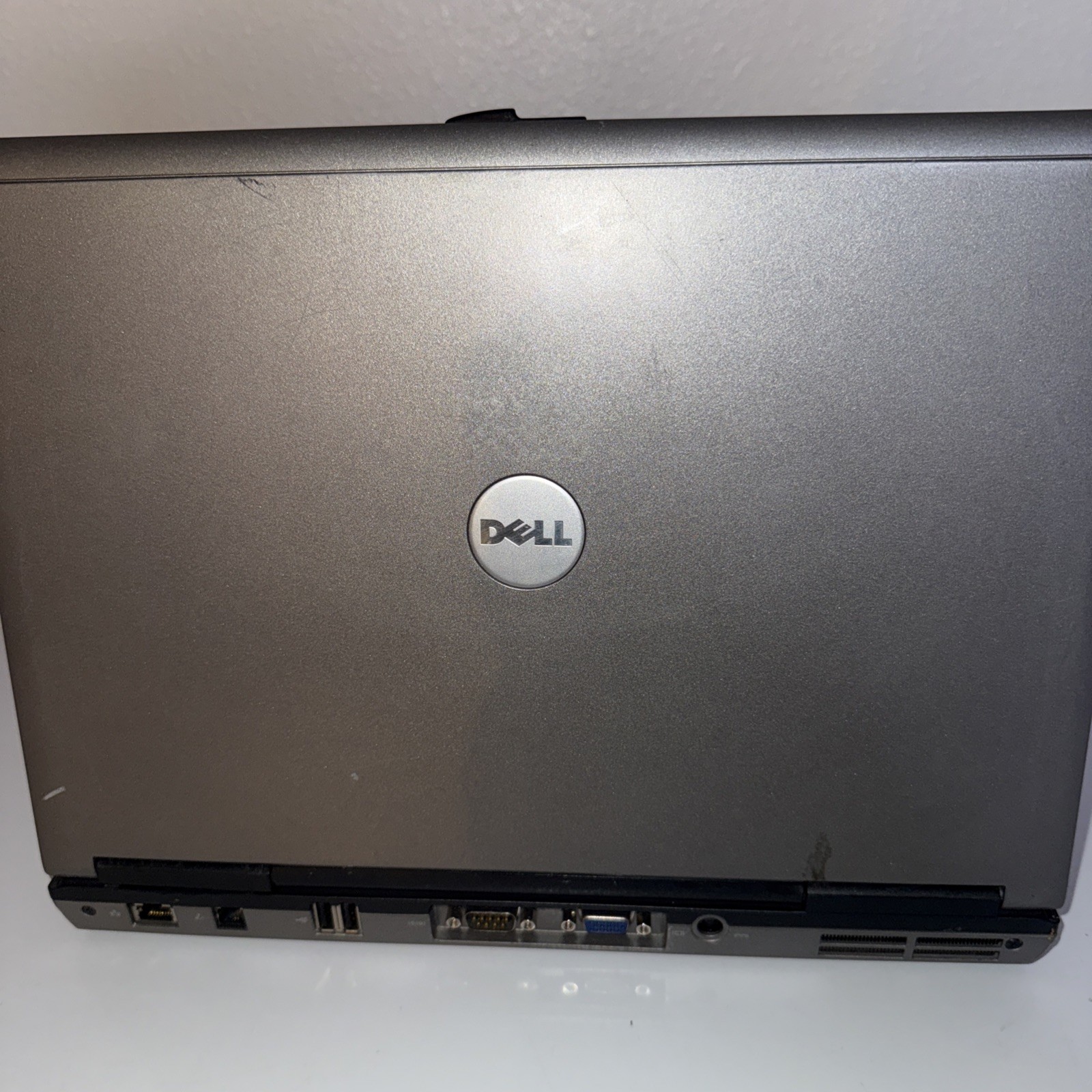 Dell Latitude D630 Laptop Duo 2, 2GB RAM , 120GBHD Win XP NO BATTERY
