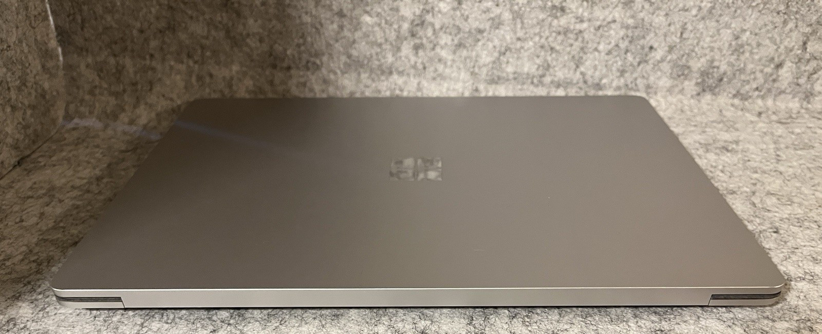 Microsoft Surface Laptop 3 i7-1065G7G @ 1.3GHz 16GB 512GB SSD W-11 Pro Silver