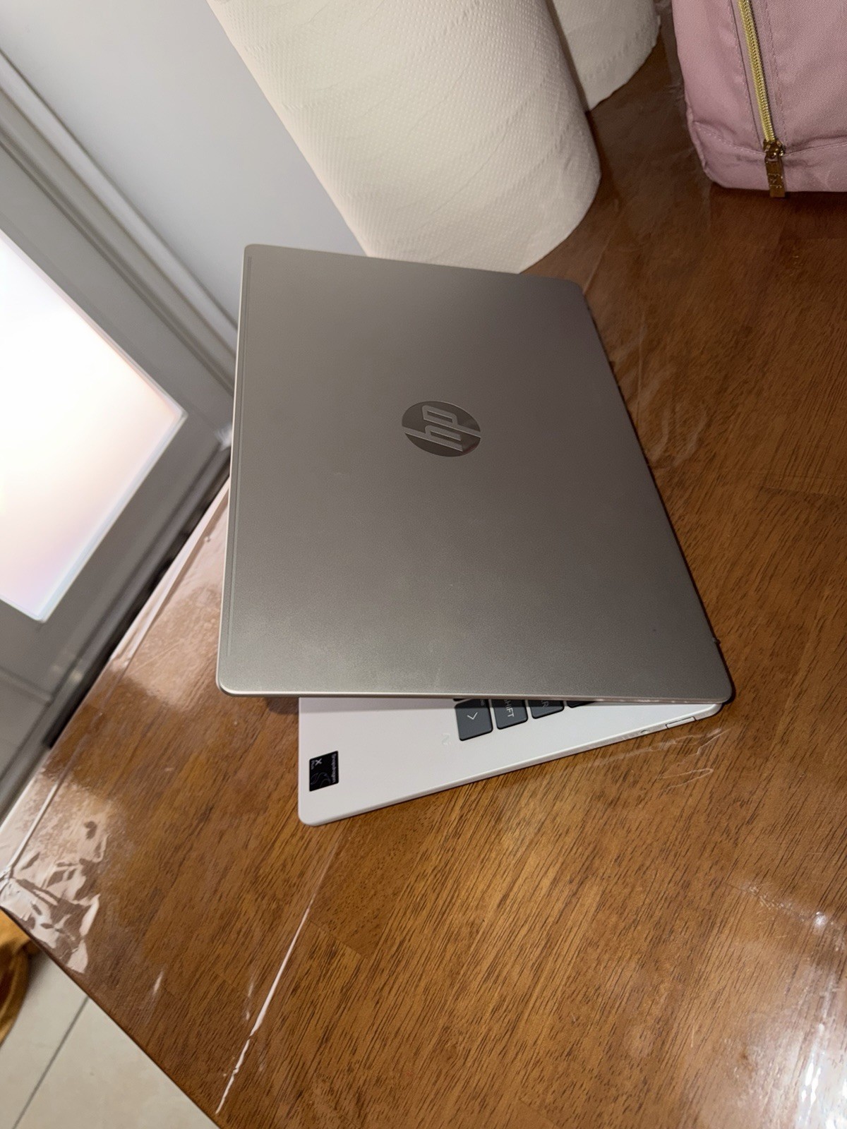 HP OmniBook 5 14″ Snapdragon X Plus 16GB RAM 1TB SSD Glacier Silver Windows 11