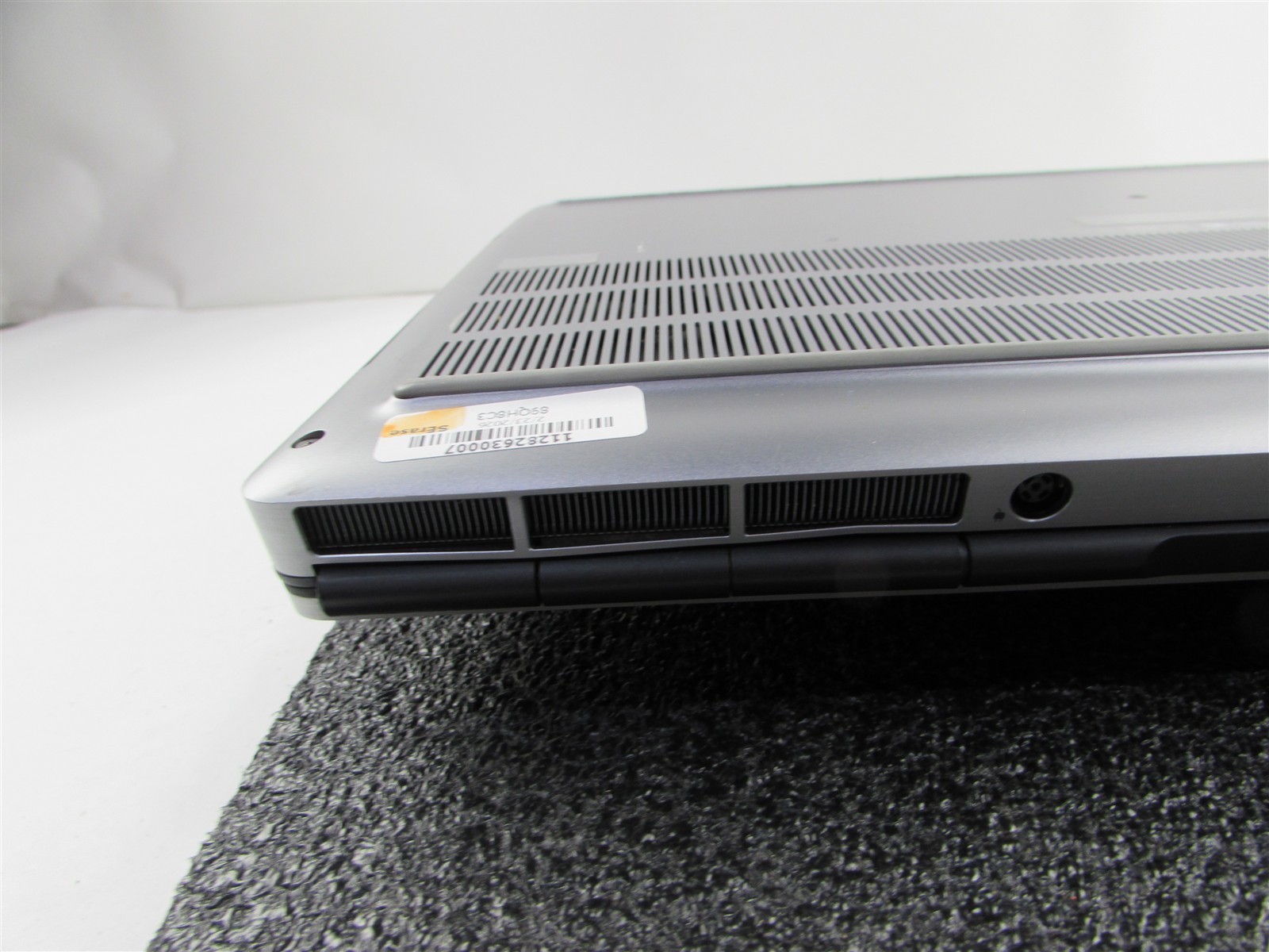 DELL PRECISION 7750 FHD CORE I7-10850H 1TB 32GB RAM RTX 4000 WIN 11 PRO NO BATT