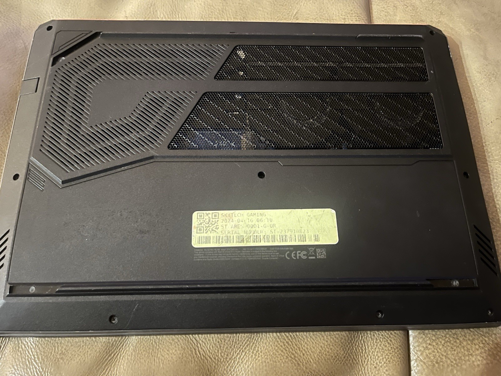 Sky tech Ares Gaming Laptop 15.6” Screen READ AD PARTS OR REPAIR