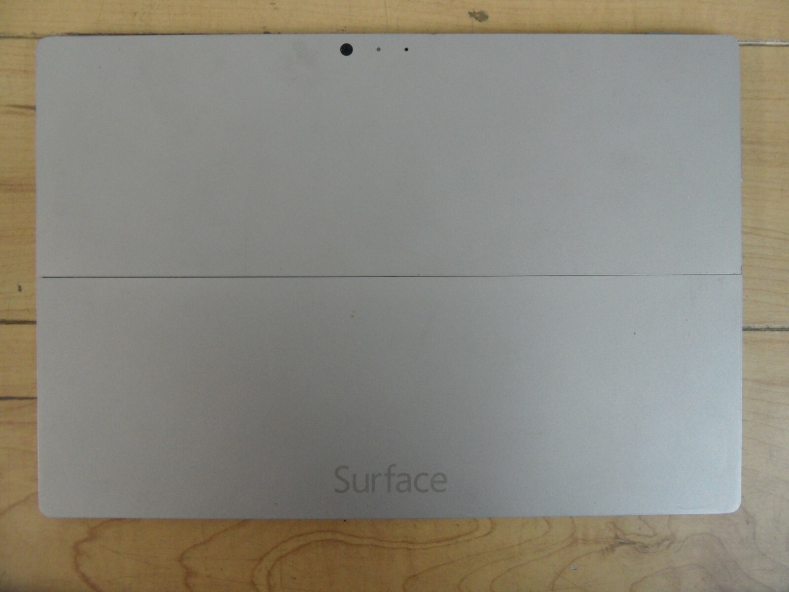 Microsoft Surface Pro 3 / Quad-Core Atom, 4GB RAM / For Parts / Cracked Screen