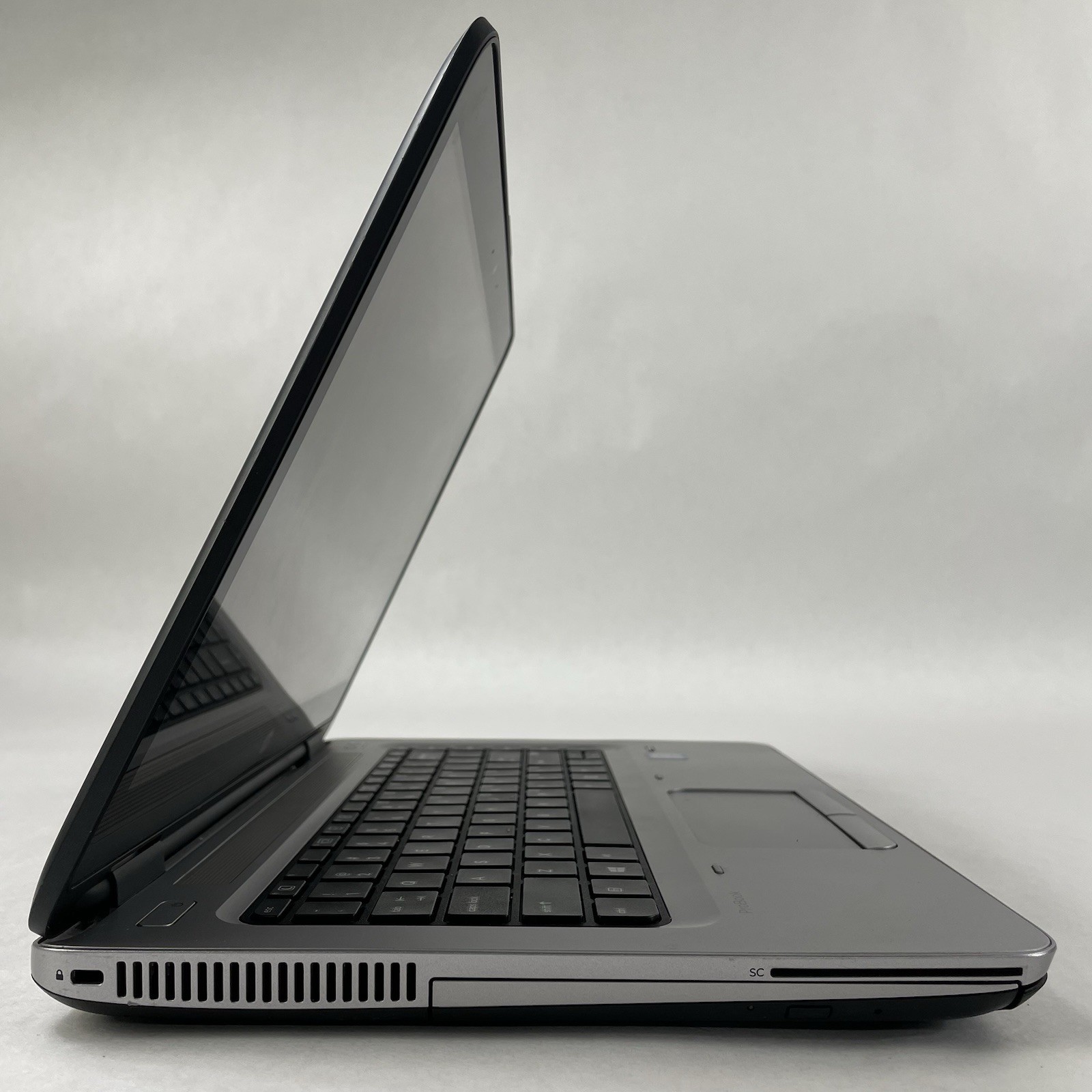HP ProBook 640 G3 14″ i5-7200U 2.50 GHz 8 GB RAM No SSD/OS/AC