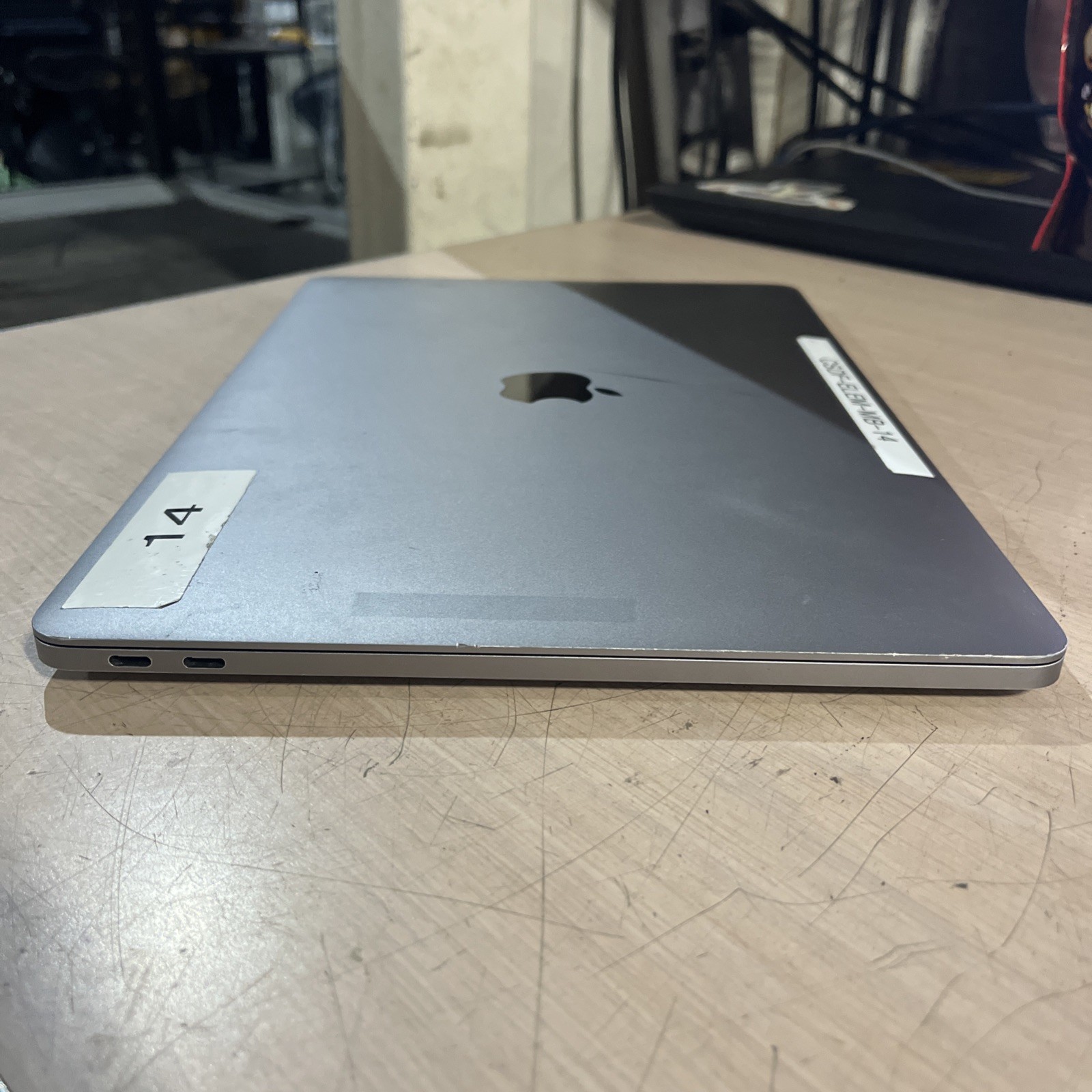 APPLE MACBOOK PRO 13″ MID-2017 CORE I5-7360U 2.3GHZ 8GB RAM NO HD ~