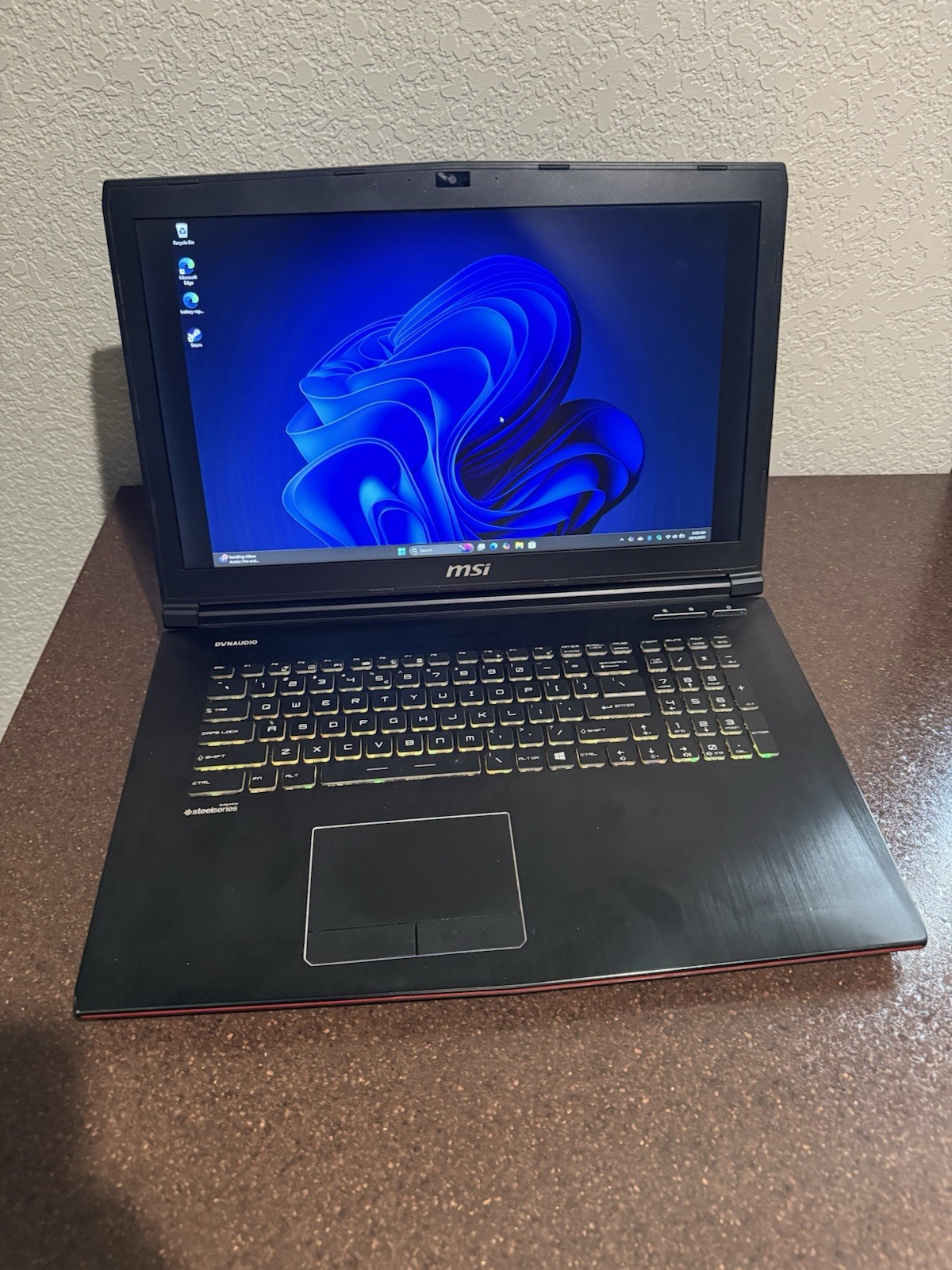 400$ Obo MSI Apache ProWindows 11 Gaming Laptop Brand New Battery 128gb 1TBHDD
