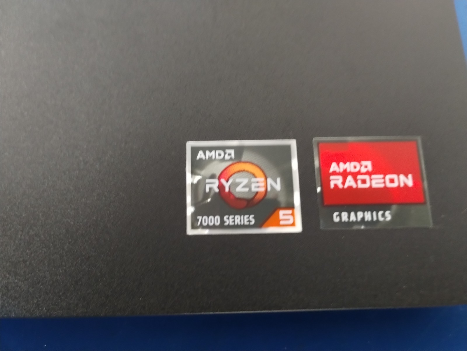 DELL 15 DC15255 HV1N4, AMD Ryzen 5 7530U, 2.00 GHz, 8 GB RAM, 1 TB NVMe SSD