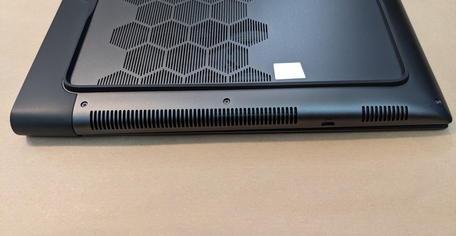 Dell Alienware M18 R1 QHD+ 165Hz i9-13980HX 32GB 4TB SSD NVIDIA RTX 4090 16GB