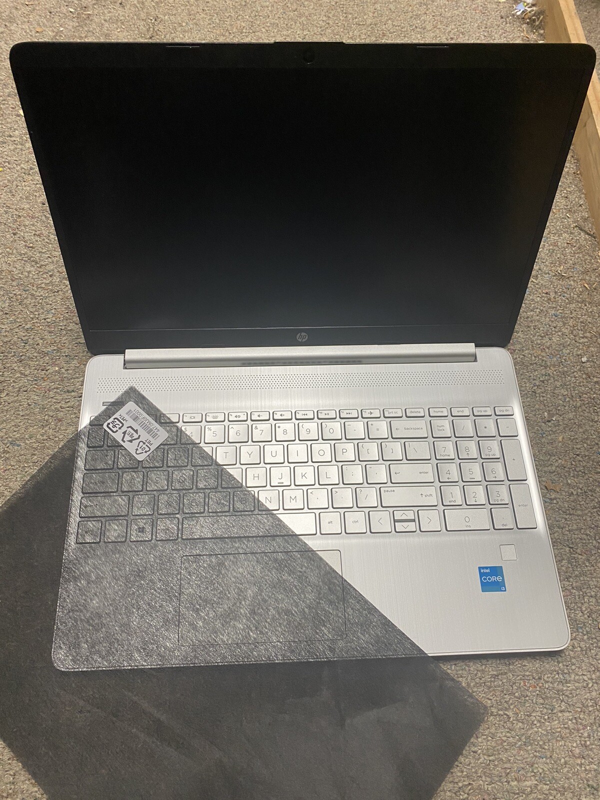 HP 15-dy2035tg Intel Core i3 11th Gen 1125G4 8GB Memory 256 GB SSD 15.6″ W11H