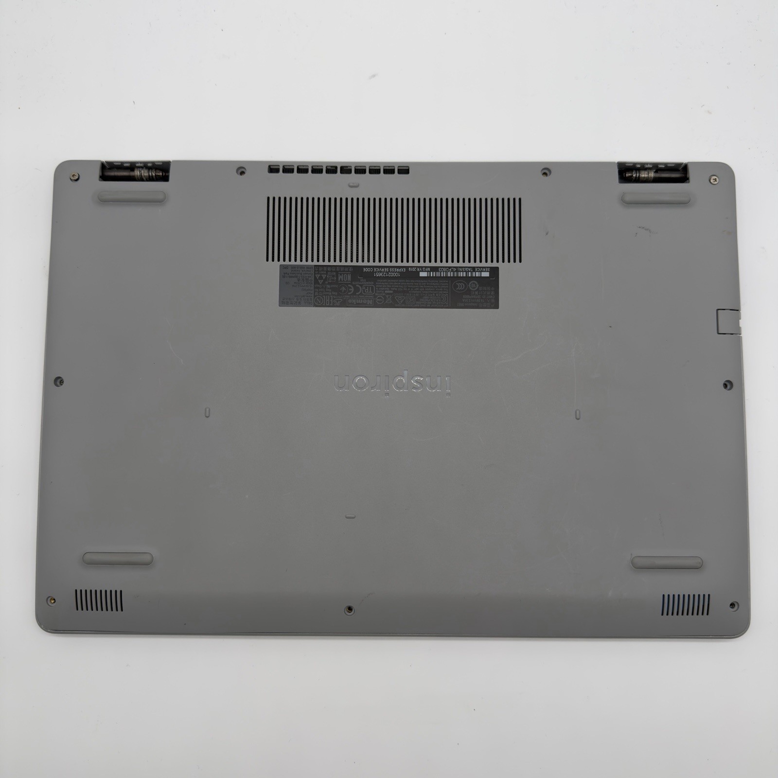 Dell Inspiron 15 5000 15.6” UHD 1080p i5-10th L25