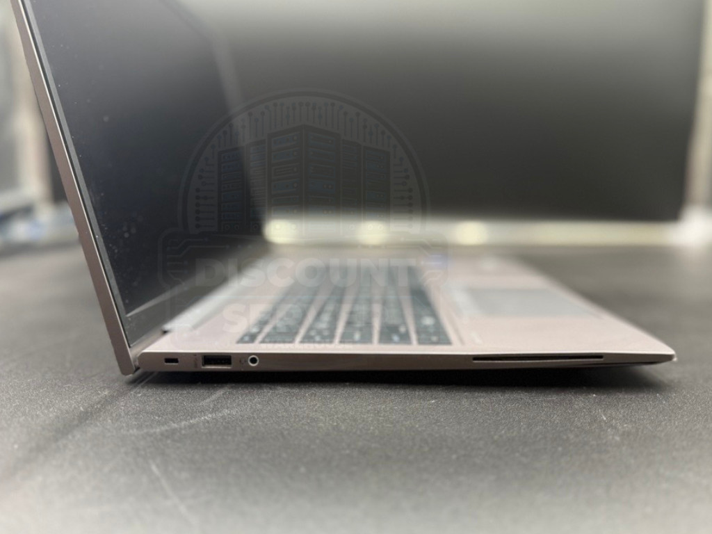 HP ZBook Firefly 15″ G8 Mobile Workstation i7-1165G7 @2.8 32GB 512SSD Win11 #104