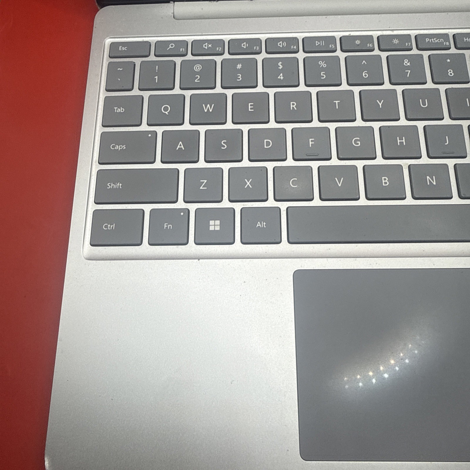 Microsoft Surface Laptop Go 2 2013 i5-1135G7 8GB 128GB SSD For Parts Only